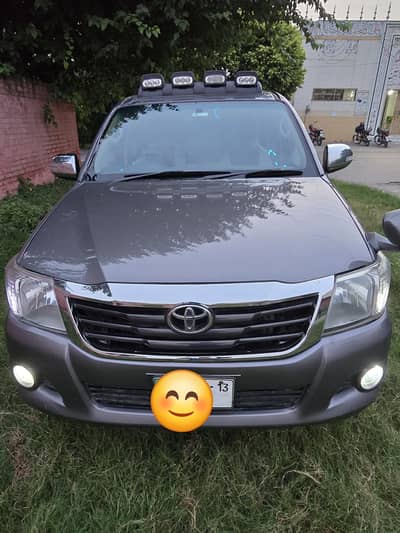 Toyota Hilux vigo champ2013