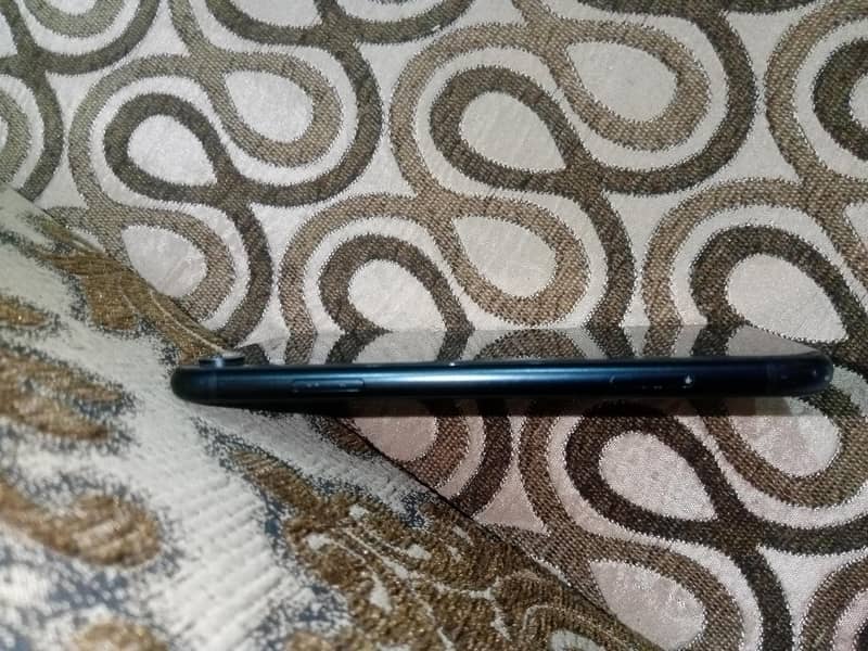 Apple iPhone XR 2