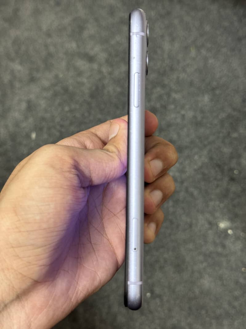 Apple iPhone 11 2