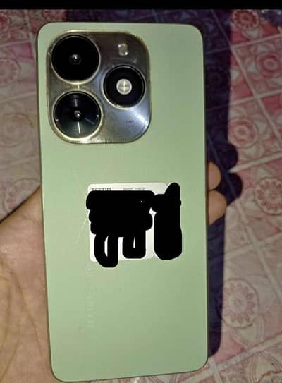 Tecno spark 20c 4+4 128 . condition 10/9.5. daba charger Sath organal f