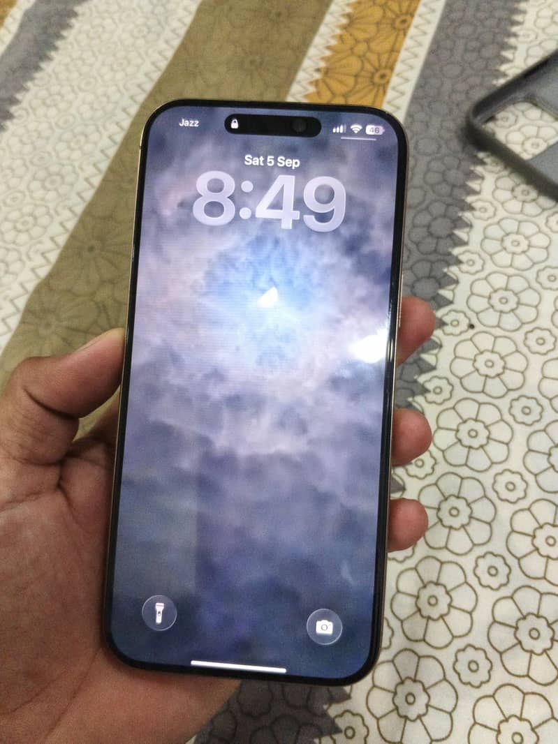 Apple iPhone 16 Pro Max 5