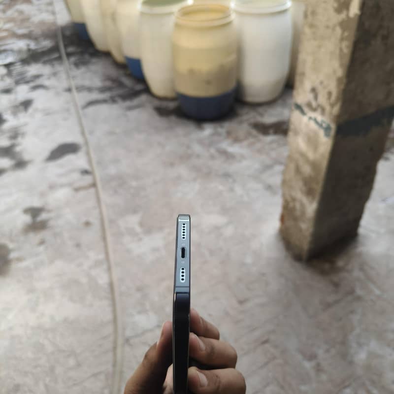 Apple iPhone 13 Pro Max 6