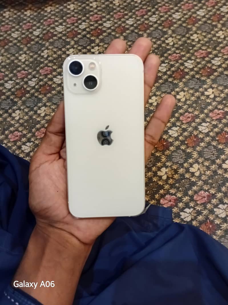Apple iPhone 13 1