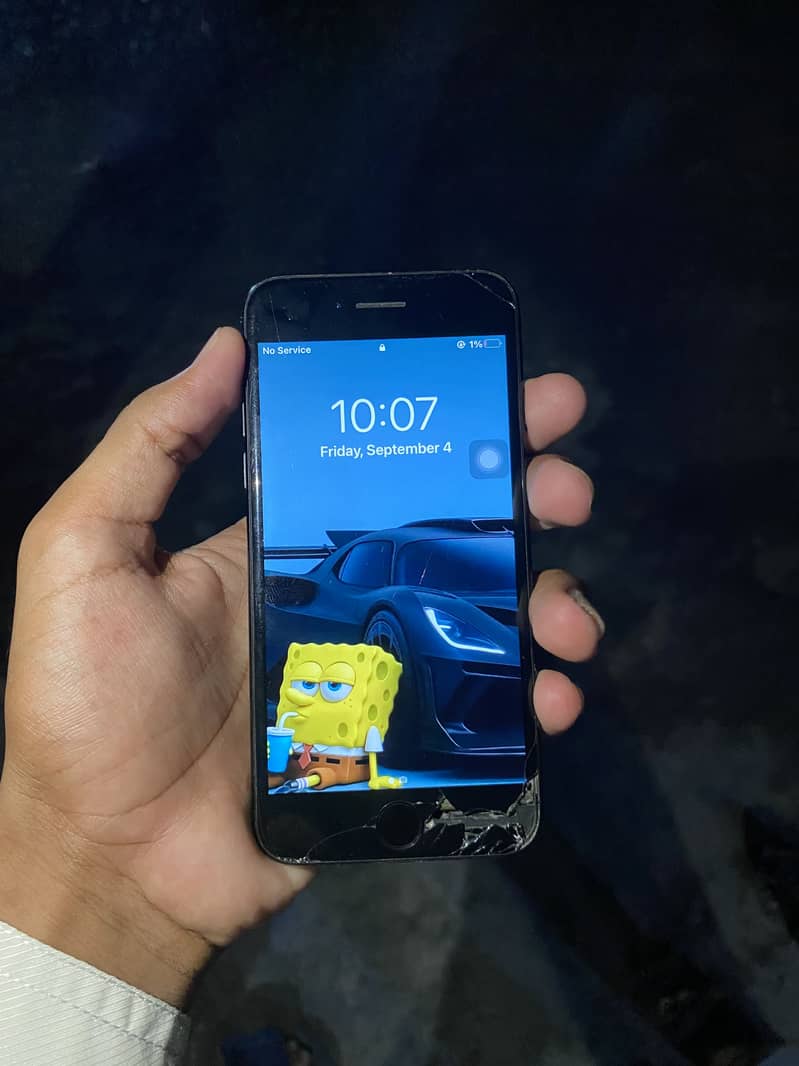 Apple iPhone 7 1