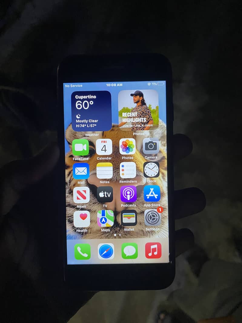 Apple iPhone 7 4