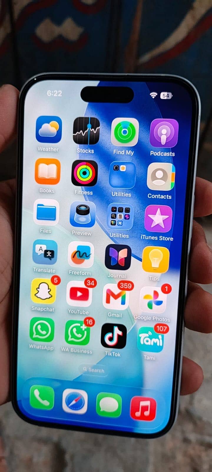 Apple iPhone 15 4