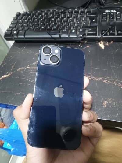 Apple iPhone 13