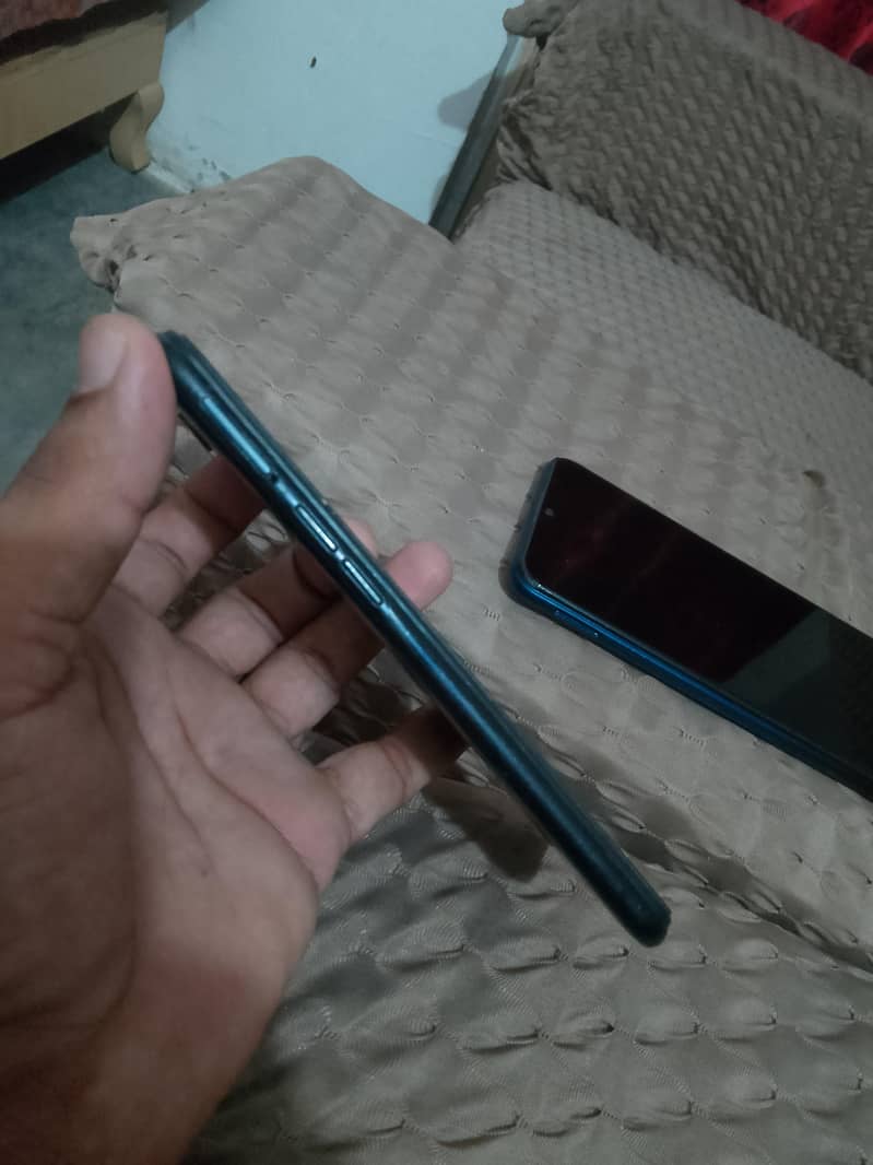 OPPO A1k 4