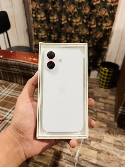 Apple iPhone 16