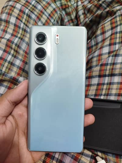 Tecno CAMON 40 Pro