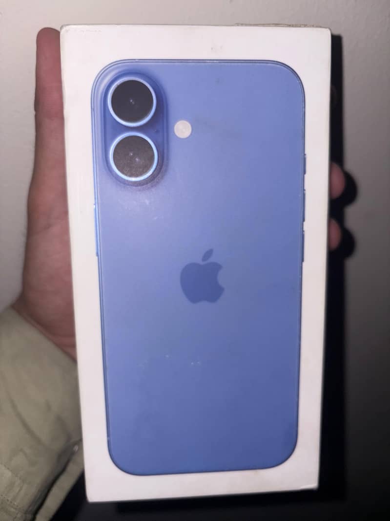 Apple iPhone 16 1