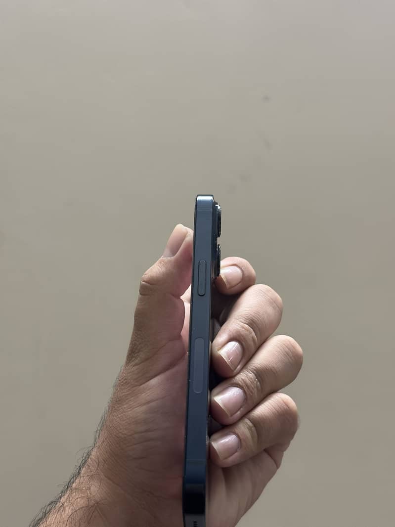 Apple iPhone 14 1