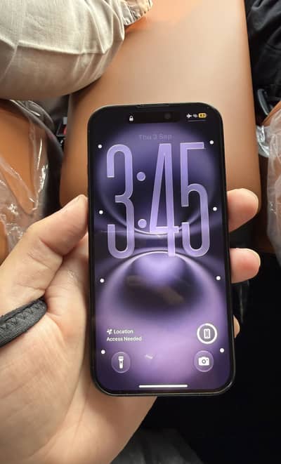iPhone 16