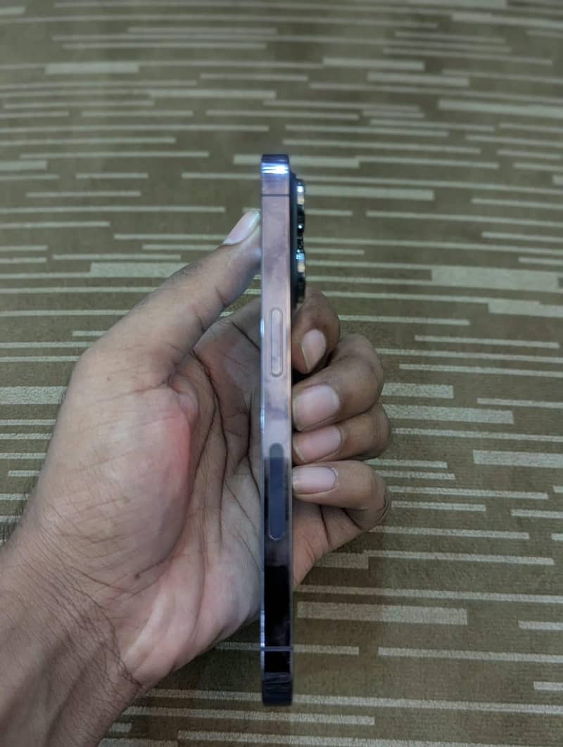 Apple iPhone 14 Pro 1