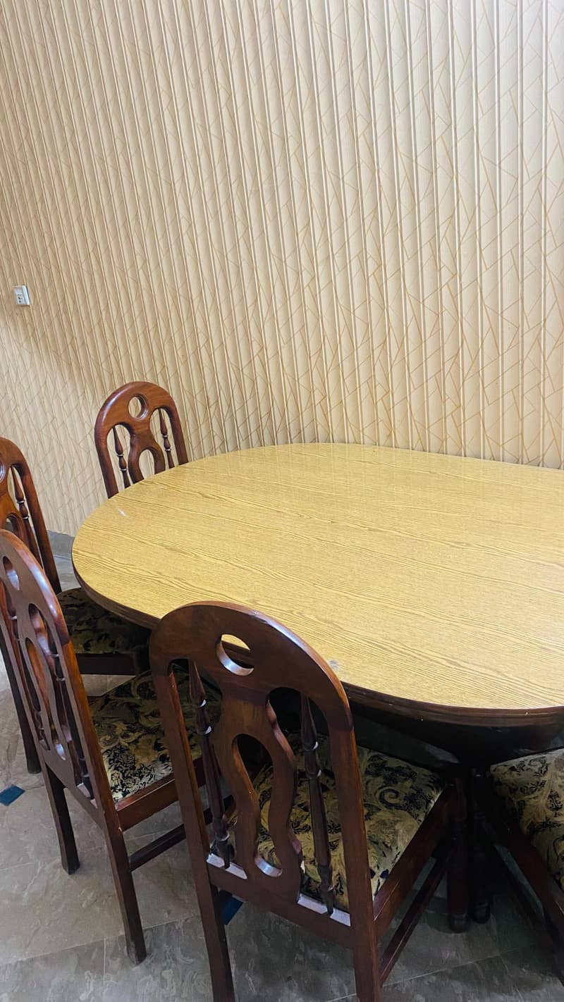 Dining table 4