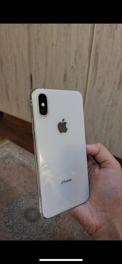 Apple iPhone XS WHITE COLOUR