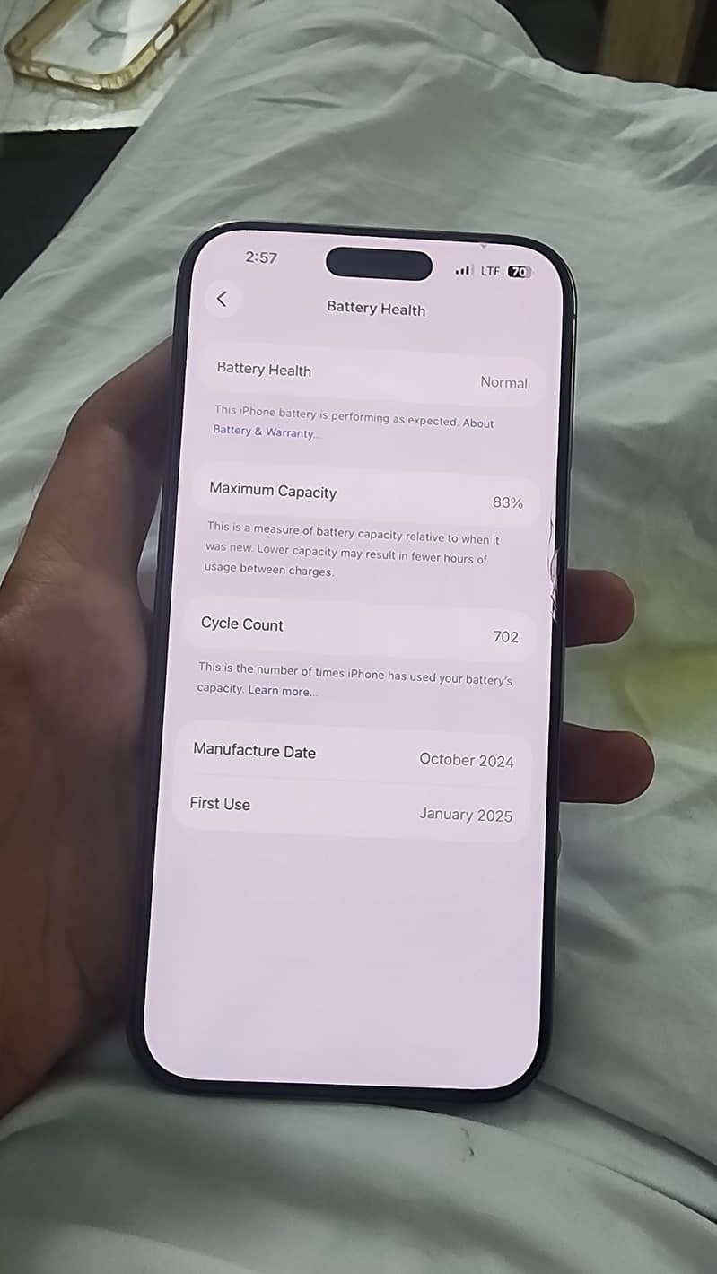 Apple iPhone 16 Pro Max 0