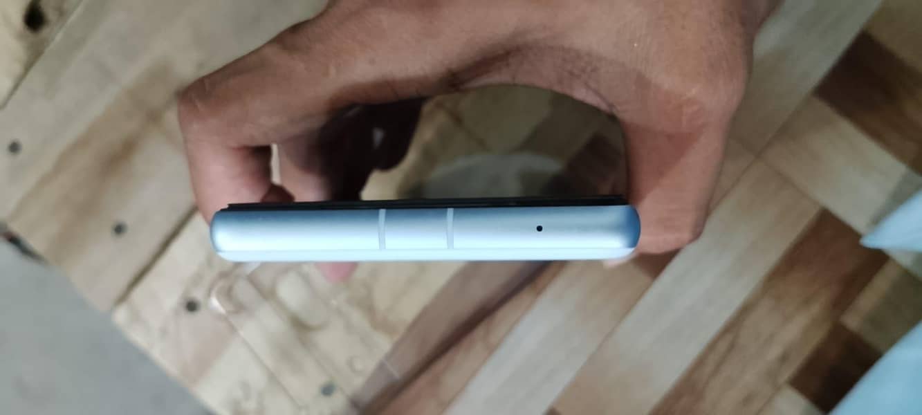Google Pixel 7a 3