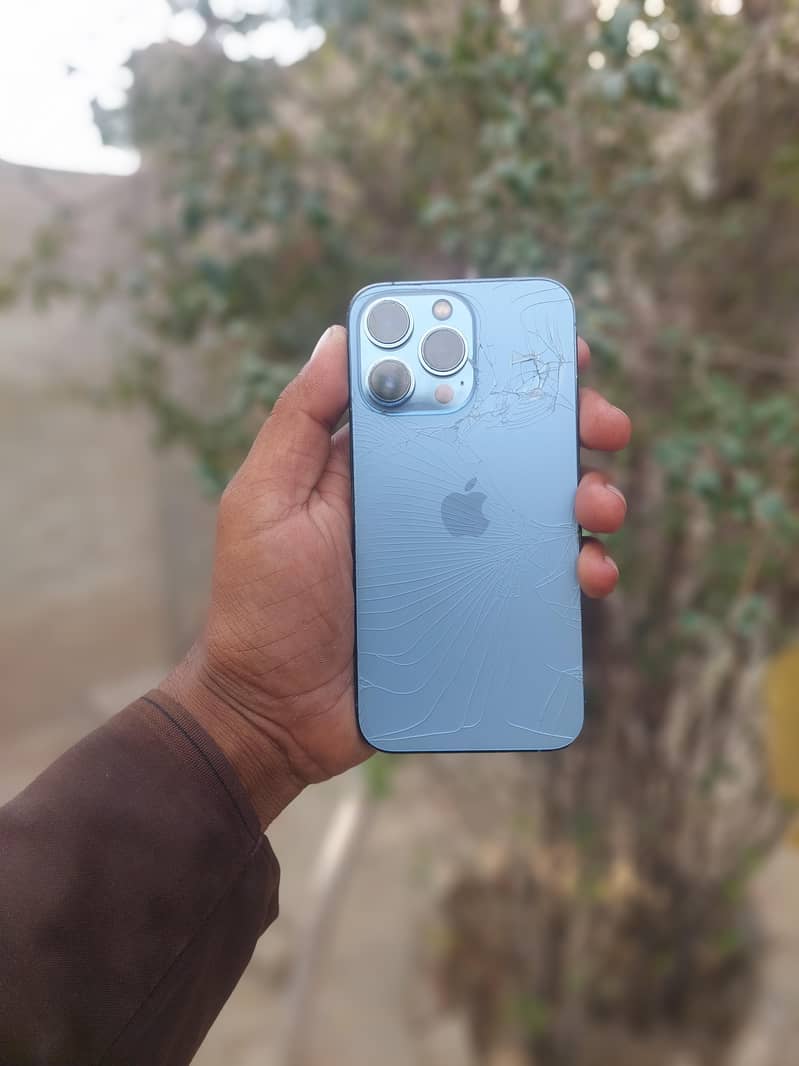 Apple iPhone 13 Pro 0