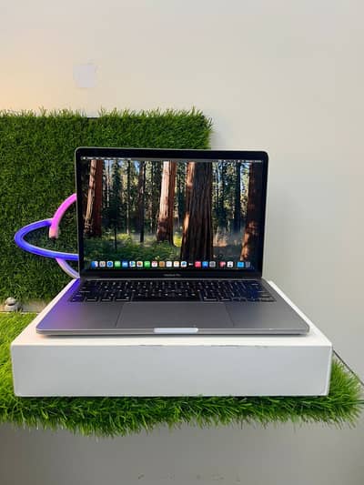 apple macbook pro 2020 with box 256 gb