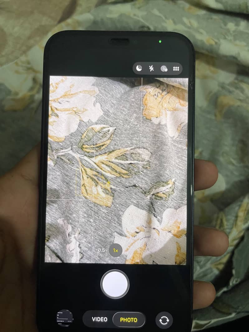 Apple iPhone 12 4