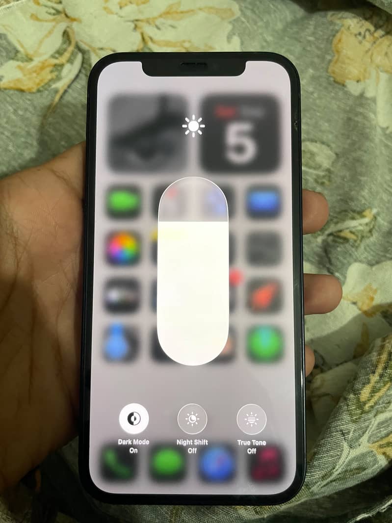 Apple iPhone 12 6