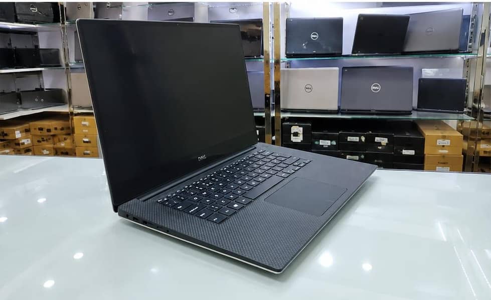 DELL Percision 5540 4