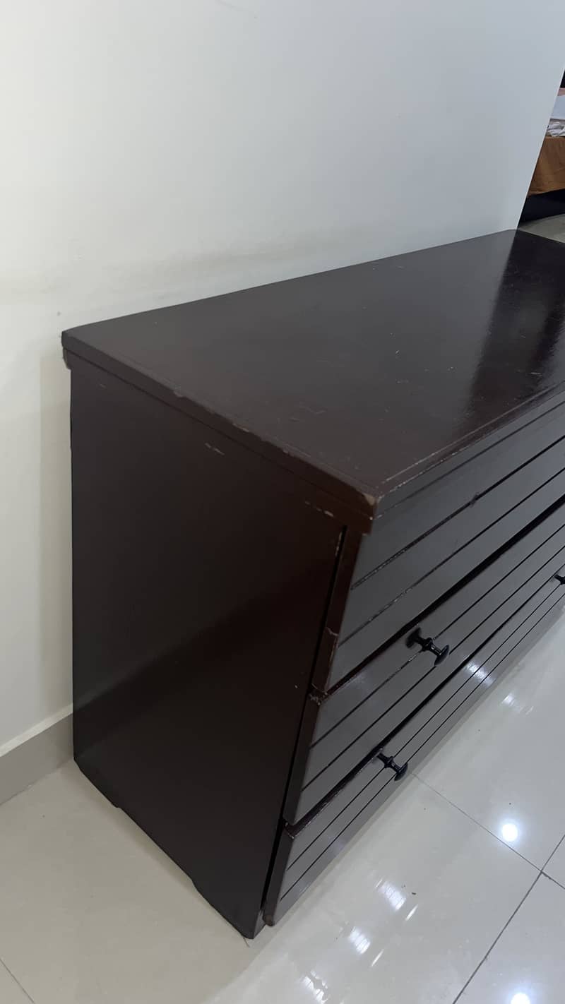 Dressing table with mirror 1
