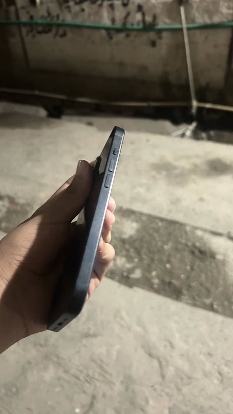 Apple iPhone 14 1