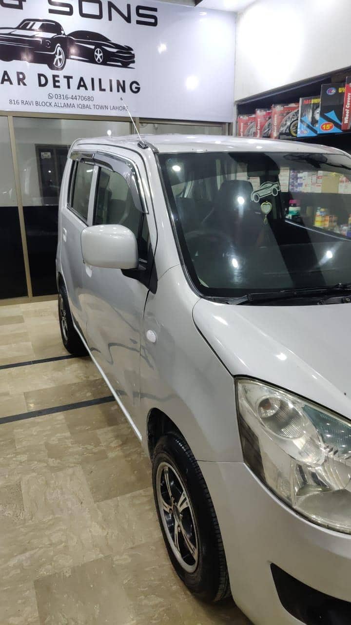 Suzuki Wagon R 2018 5