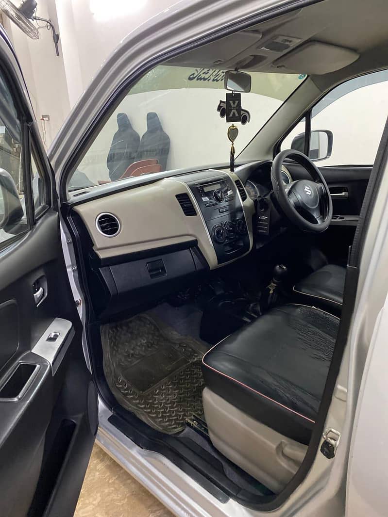 Suzuki Wagon R 2018 8