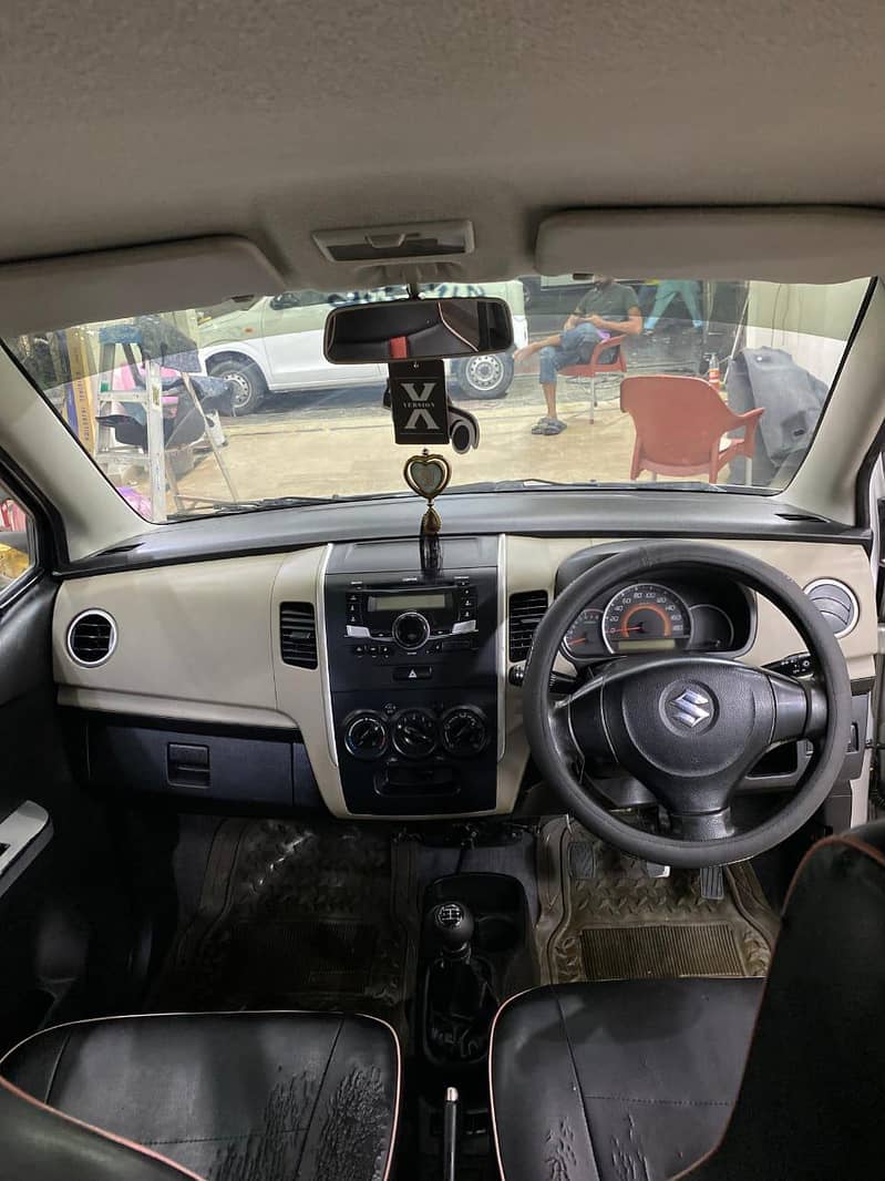 Suzuki Wagon R 2018 9