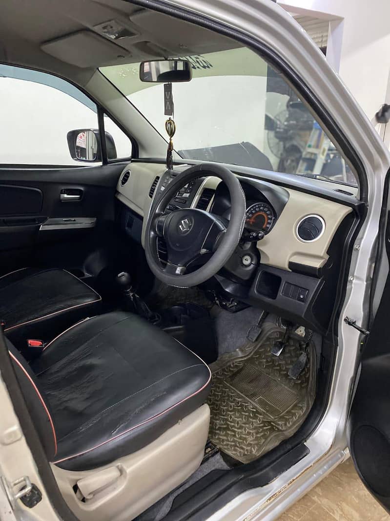 Suzuki Wagon R 2018 12