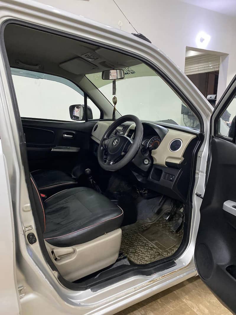 Suzuki Wagon R 2018 13