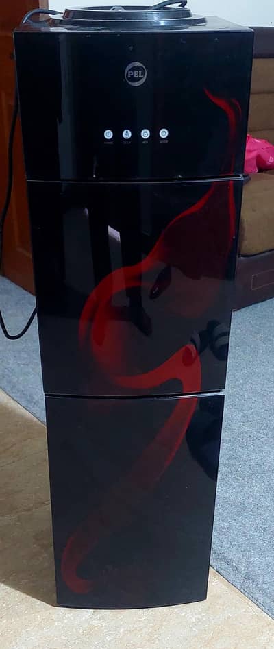PEL Glass Door Water Dispenser (2 Taps) –  Condition 9/10