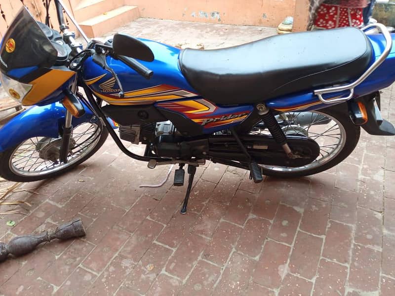 Honda prioder 100cc 24/25 model 0