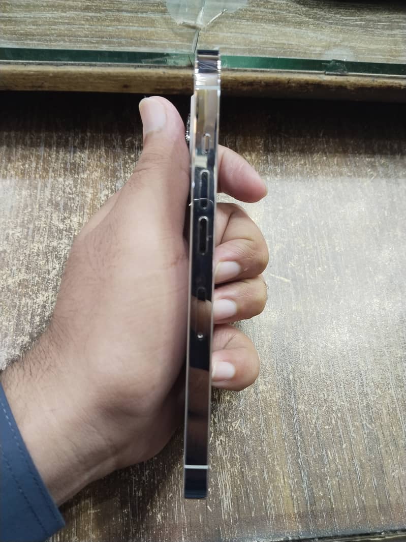 Apple iPhone 13 Pro 5