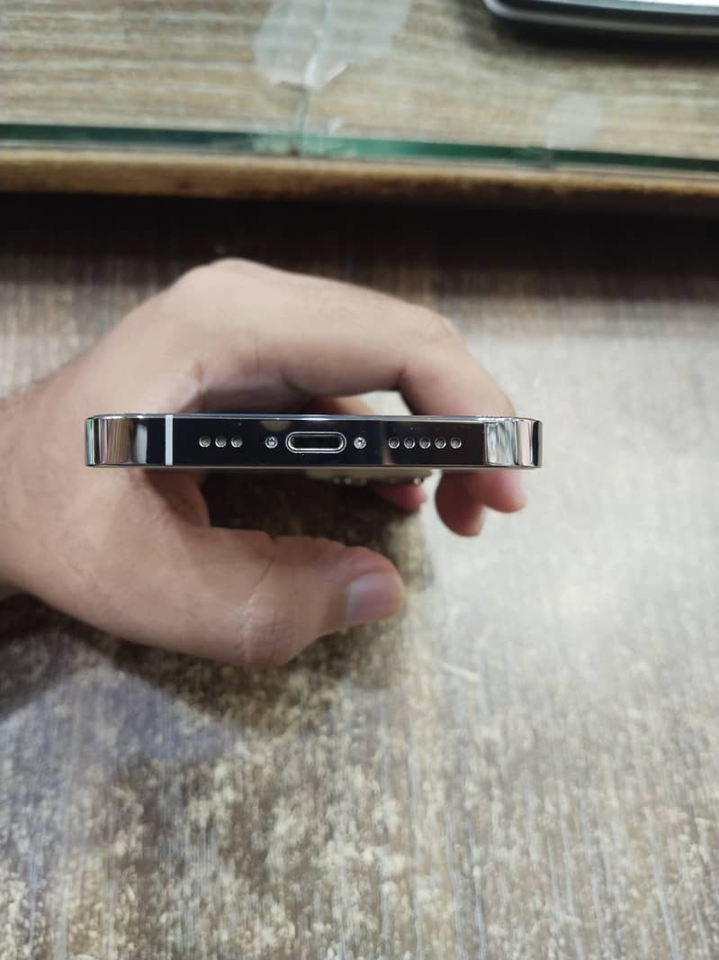 Apple iPhone 13 Pro 7
