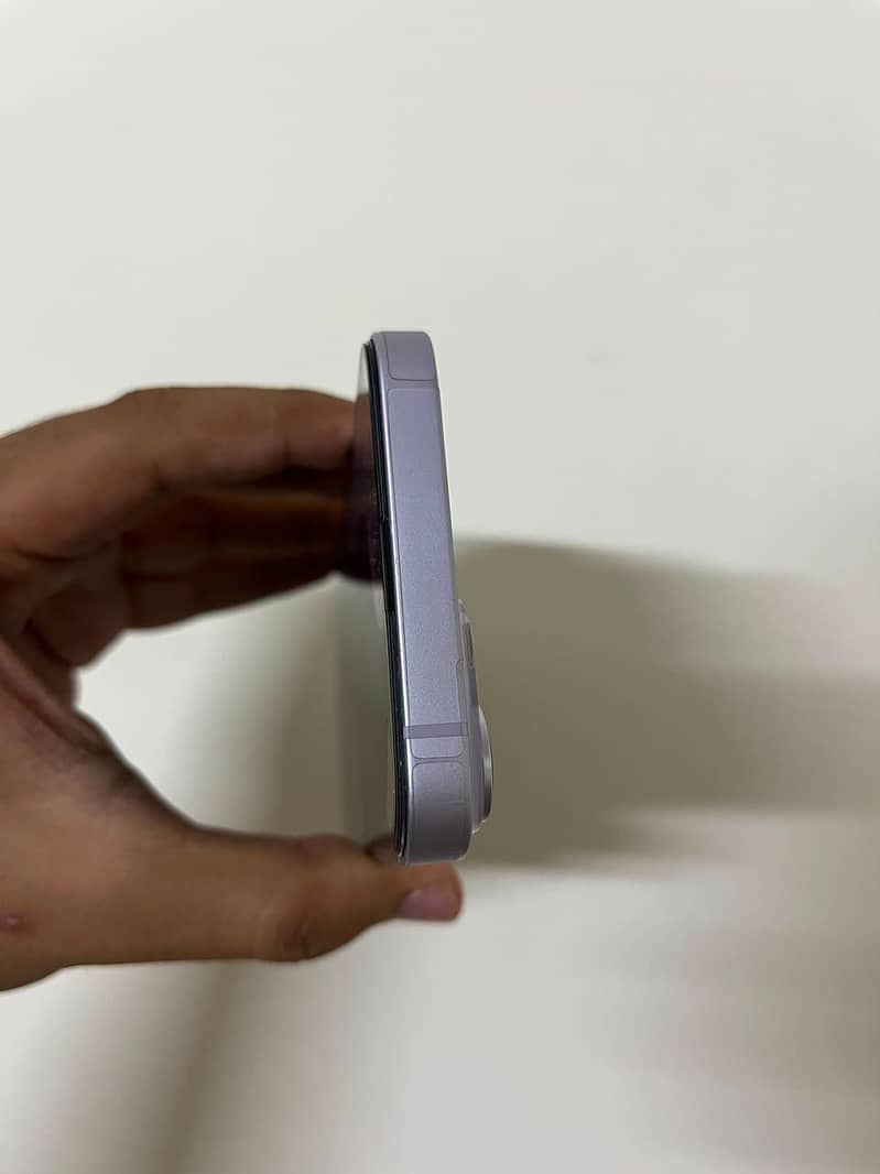 Apple iPhone 14 4