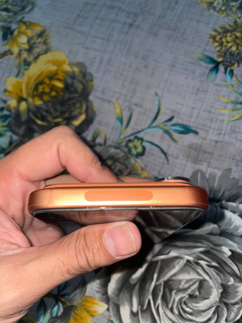 Apple iPhone 17 Pro Max 2