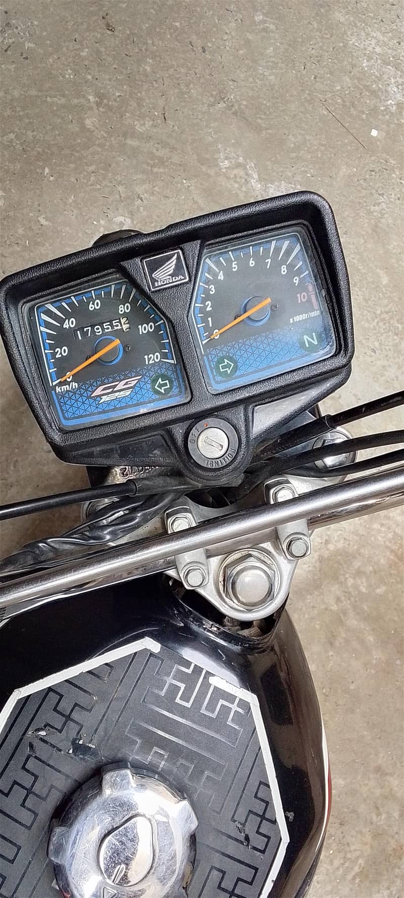 condition 10/9 engine bilkul pack ha 0