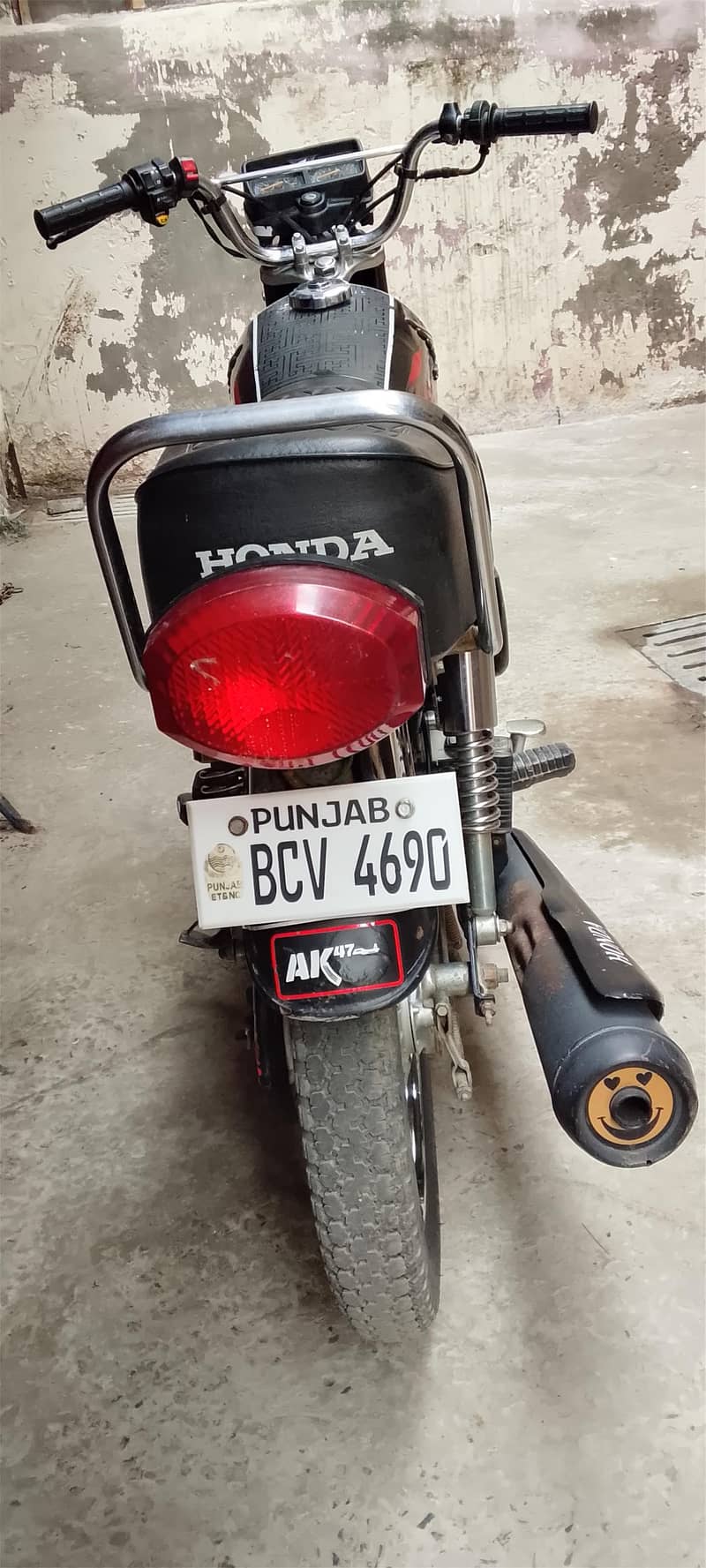 condition 10/9 engine bilkul pack ha 2