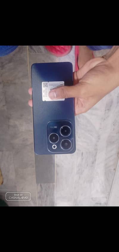 Infinix Hot 40
