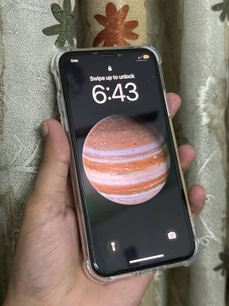 Apple iPhone XS 3