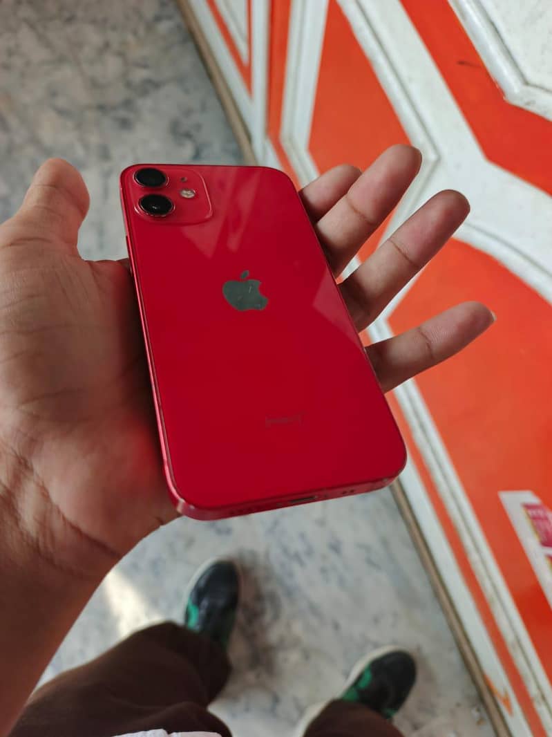 Apple iPhone 12 mini 6