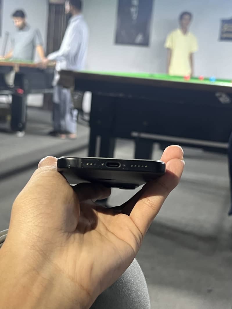 Apple iPhone 15 2