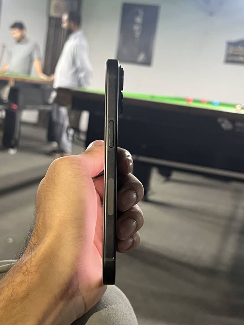 Apple iPhone 15 5