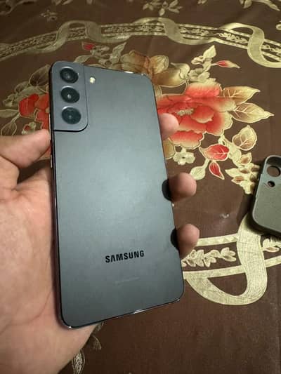 Samsung Mobile S22 Plus
