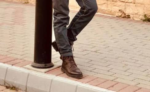 Premium Men’s Brown Leather Lace-Up Ankle Boots”