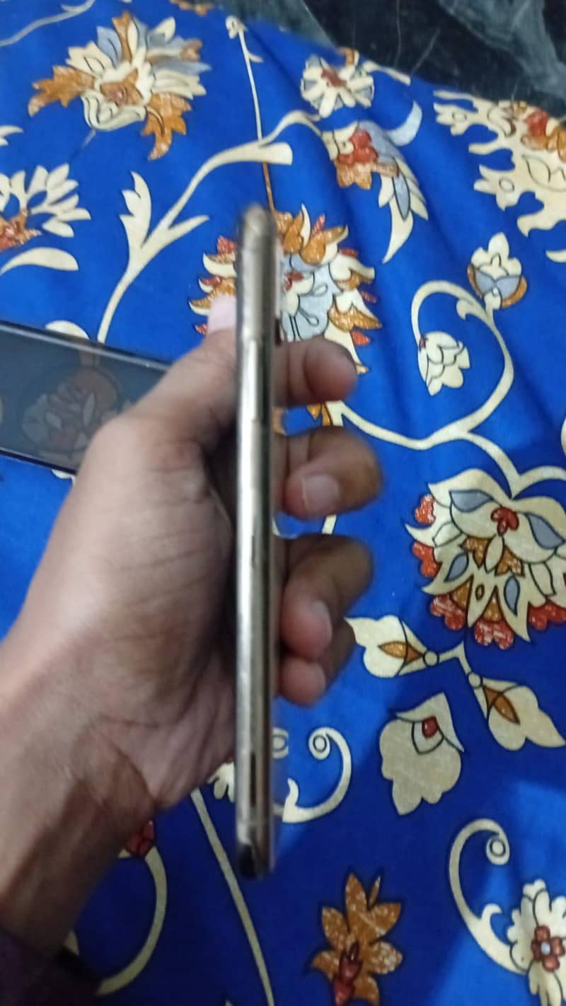 Apple iPhone XS 2